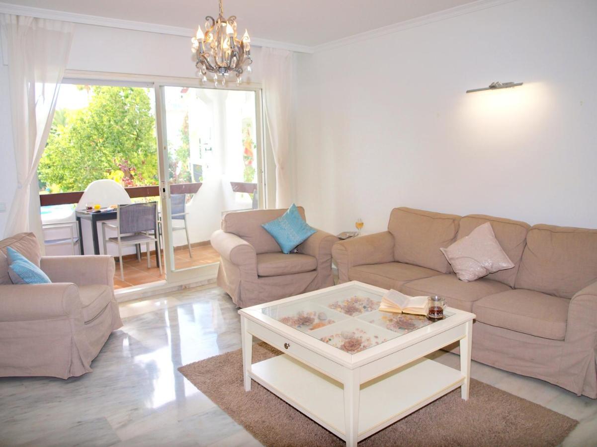 Sun Beach Apartment Estepona Exterior photo